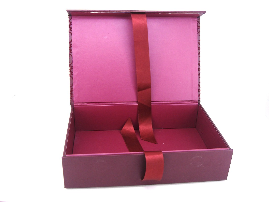 Gift Box (143)